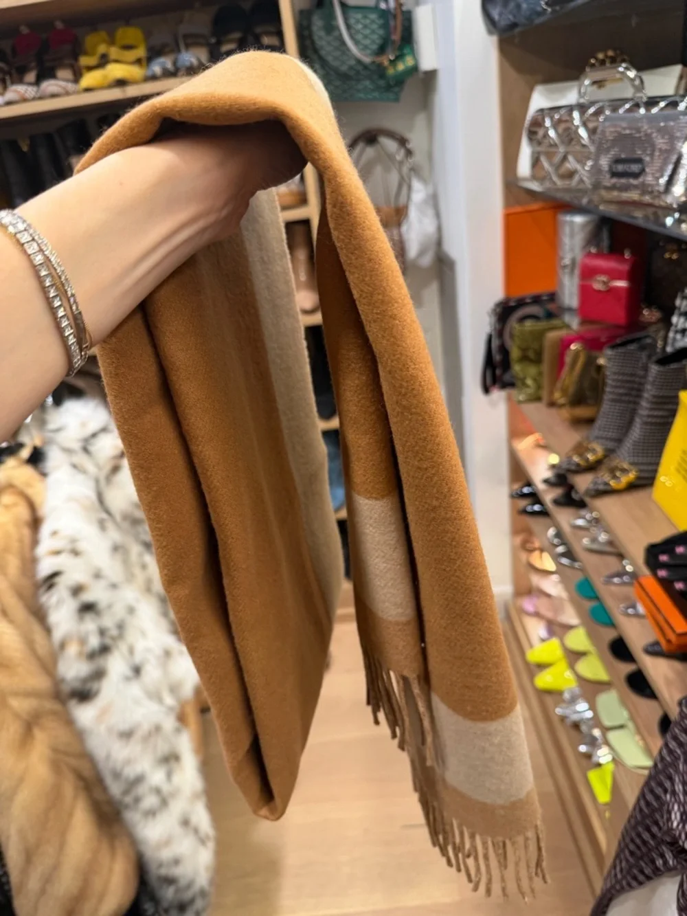 Hermes Camel & Beige Wool Scarf
H Passant - Picture 4 of 10